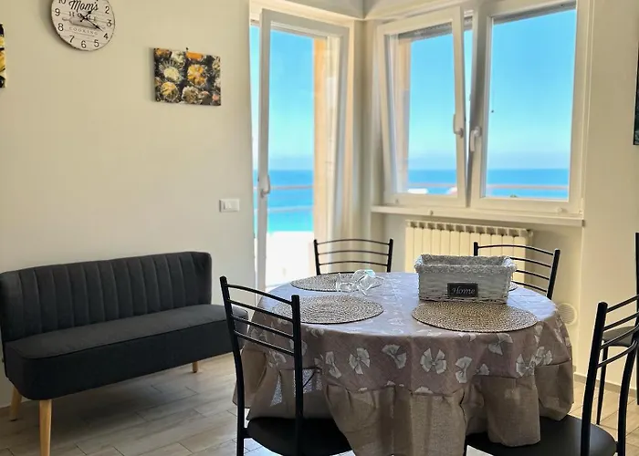 Donna Apollonia Home Holiday